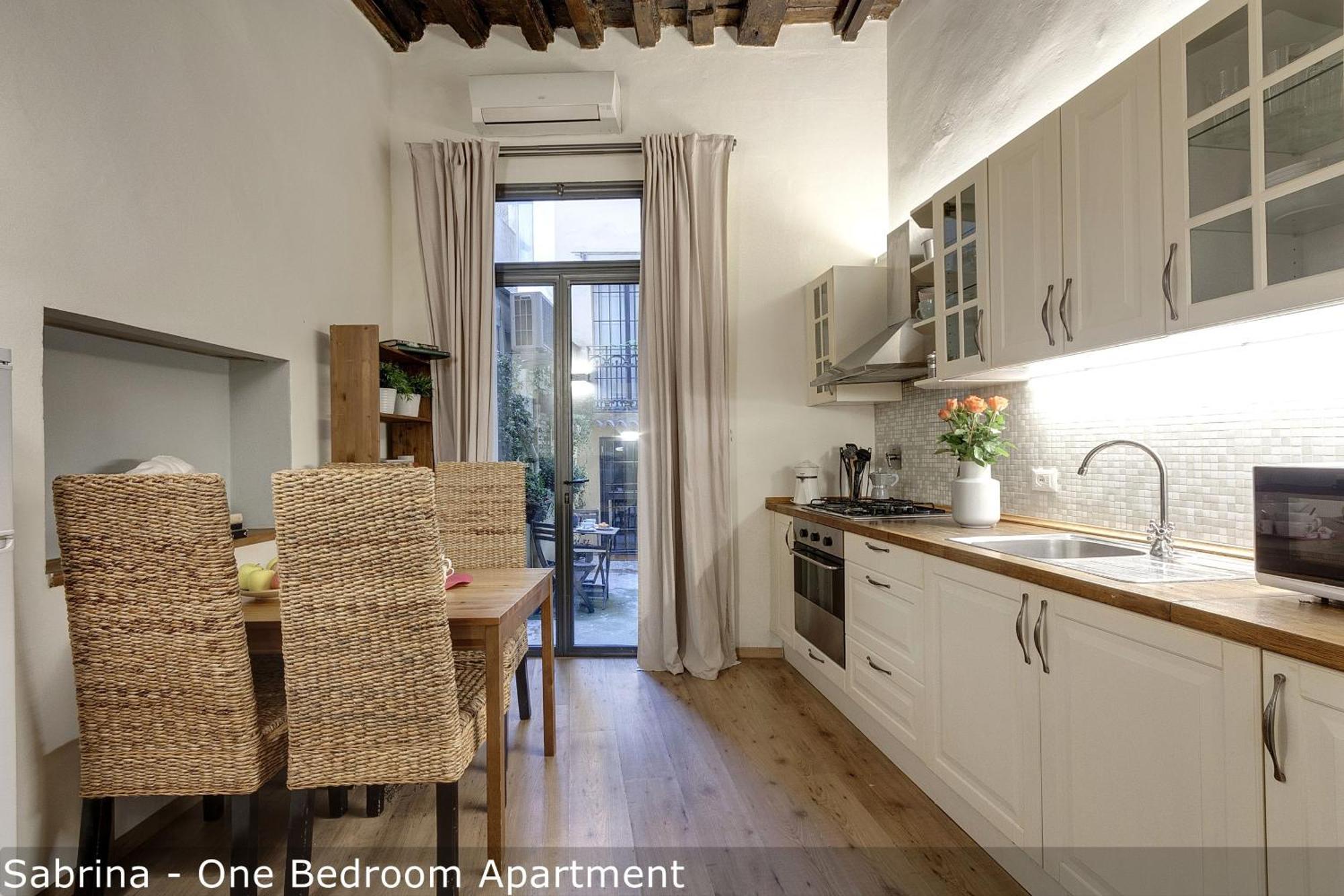 Charlie's By Mamo Appartement